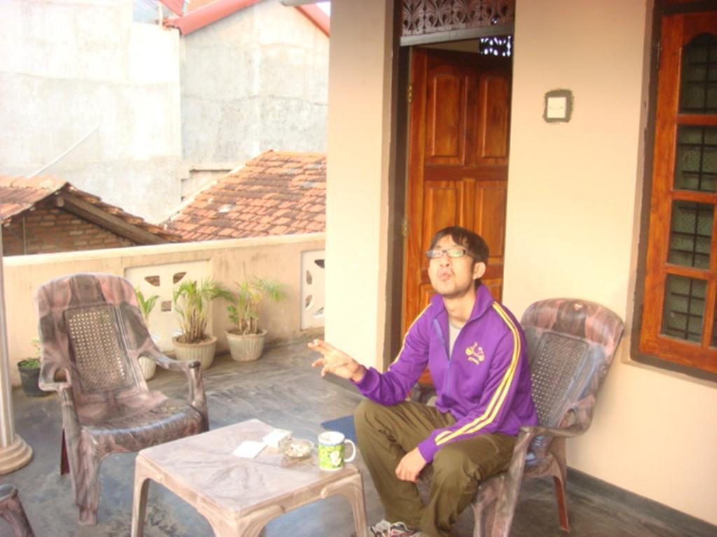 Randi Homestay In Negombo Exteriör bild