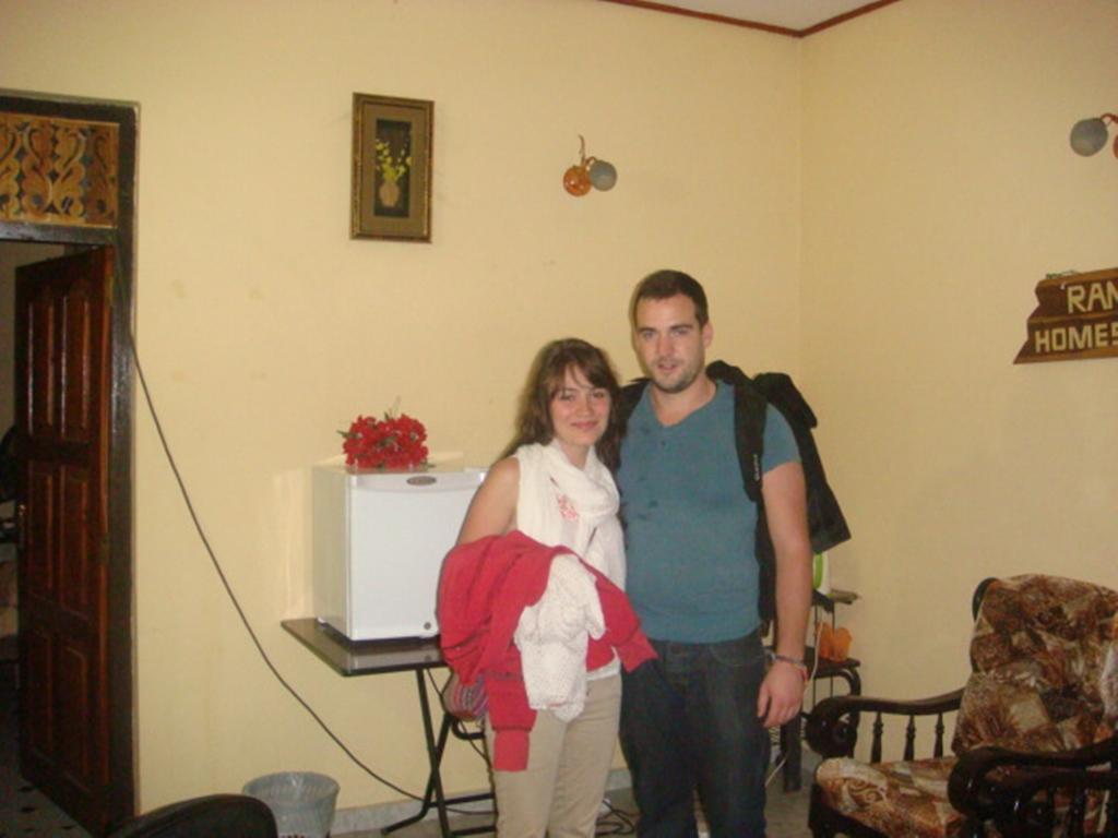Randi Homestay In Negombo Exteriör bild