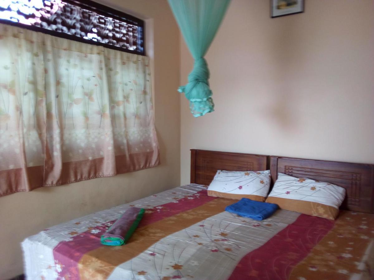 Randi Homestay In Negombo Exteriör bild